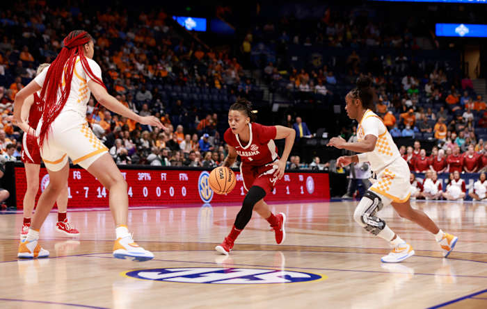 030422_WBB_AbramsMe_Tennessee_RC8199